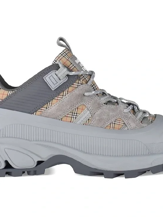 Burberry Men’s BURBERRY
ARTHUR SNEAKERS
STYLE: M STORY
ITEM NUMBER: 80438641003 - Picture 6 of 8